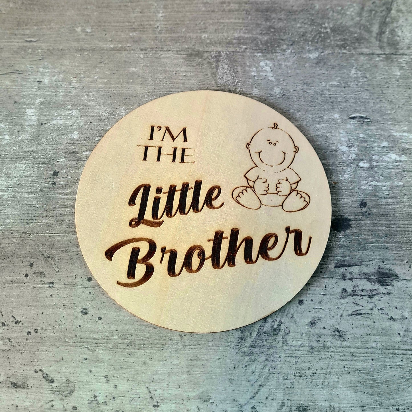 Wooden pregnancy reveal photo prop UK