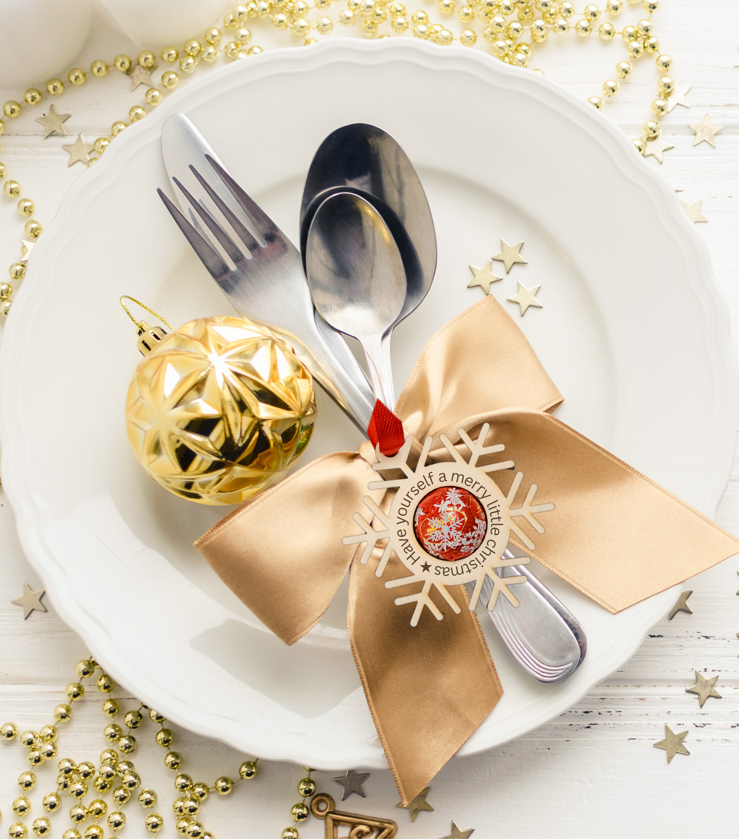 Handmade festive decorations perfect for table settings, Christmas Eve boxes & stocking fillers.