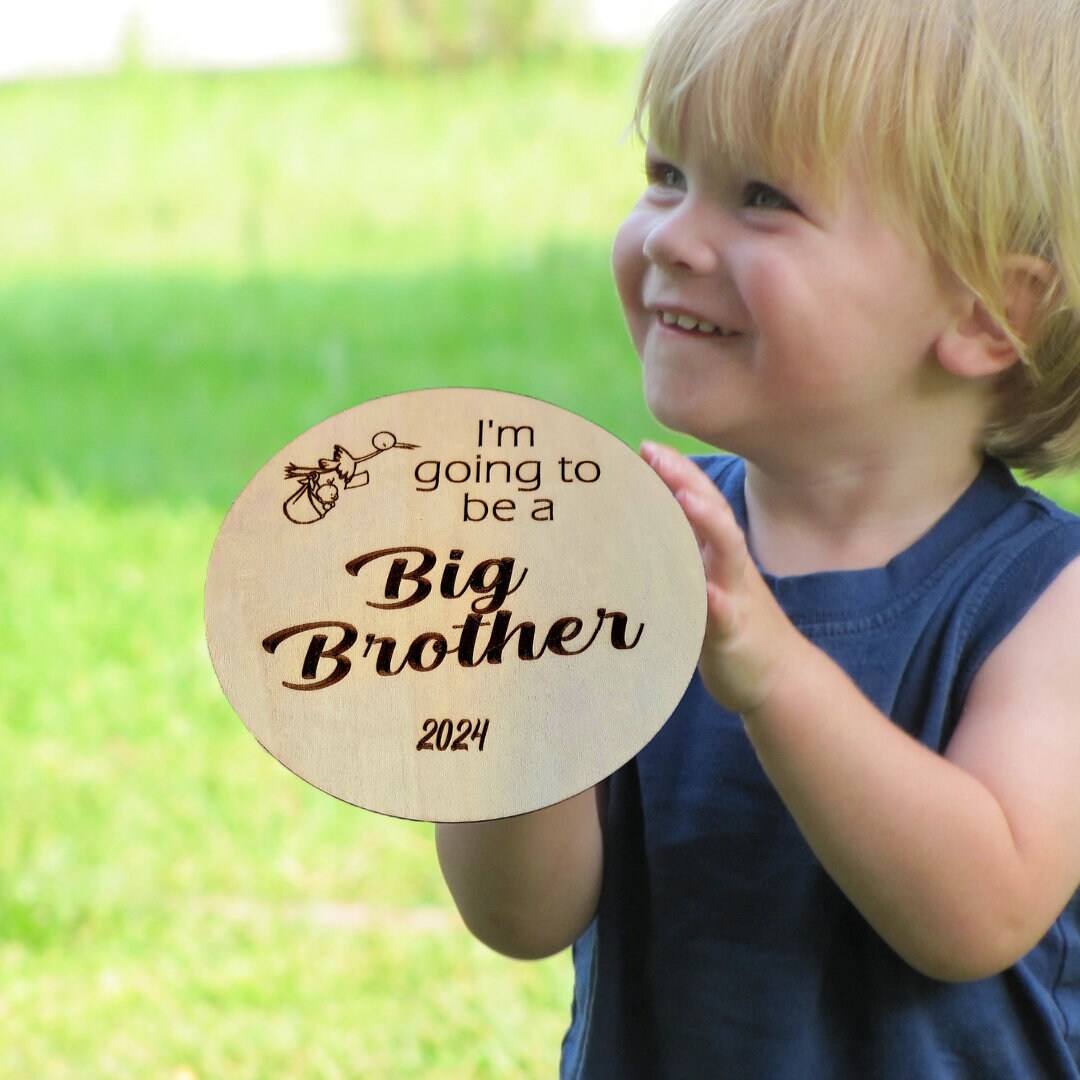Welcome to the world, New Born baby/pregnancy photography prop announcement board